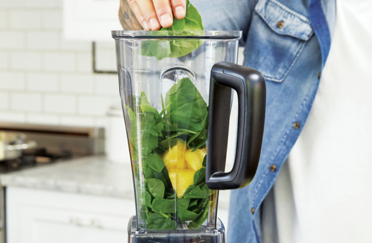 Como a alimentação pode reduzir os sintomas da menopausa