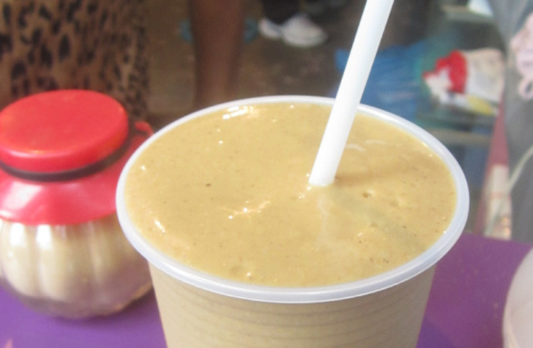Vitamina com pó de Guaraná para refrescar e energizar