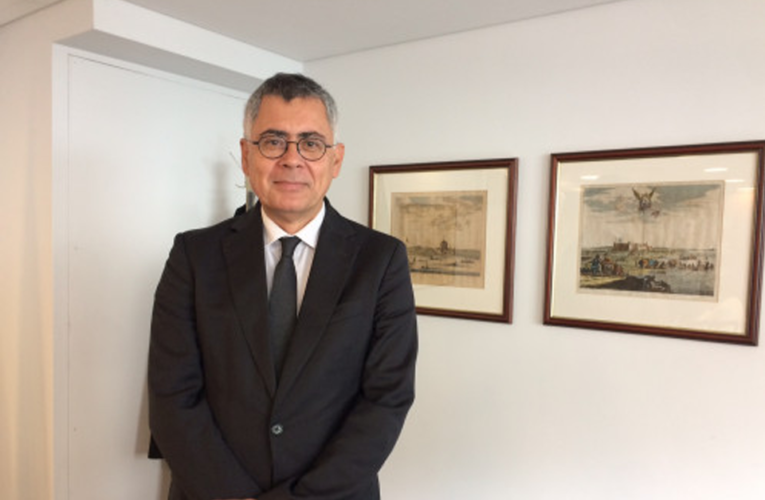 Novo Cônsul-Geral do Brasil em Londres promete diminuir espera por documentos